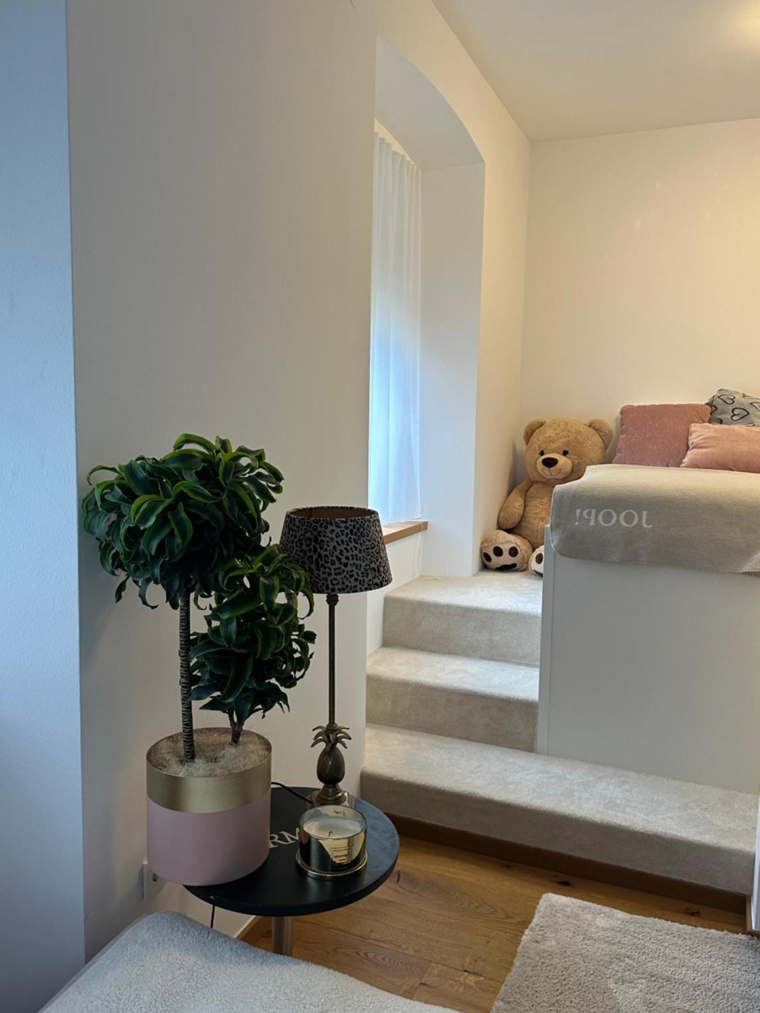 Apartma Sarah's Happy Place Appartamento *